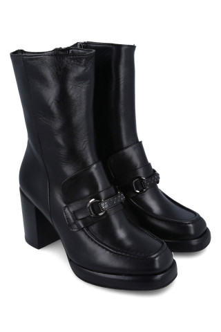 ANKLE BOOT 