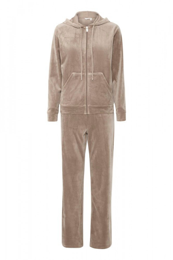 Jogging suit 