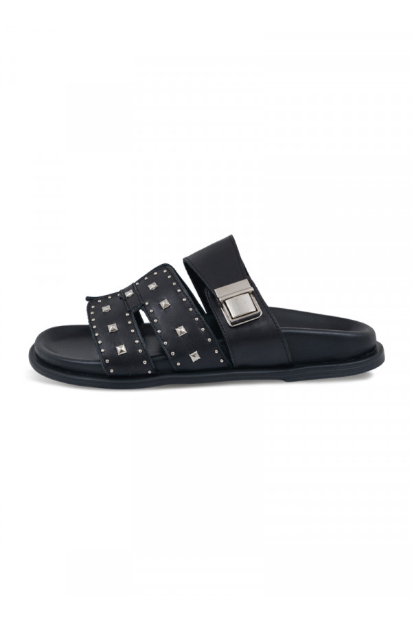 SANDAL 