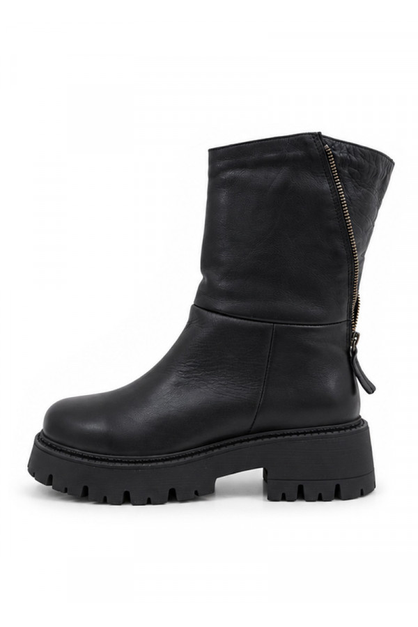 BOOT 