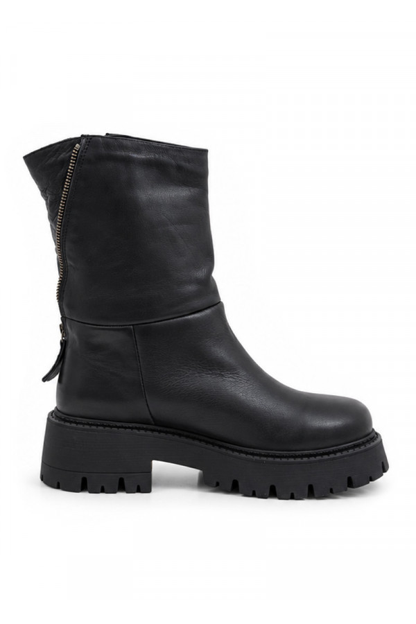BOOT 