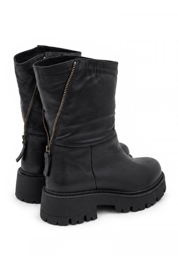 BOOT 