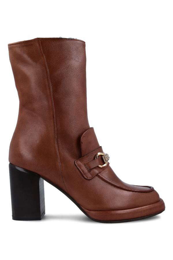 ANKLE BOOT 