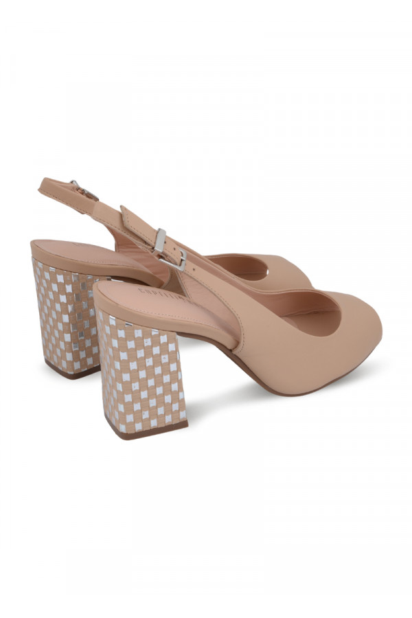 SANDAL 