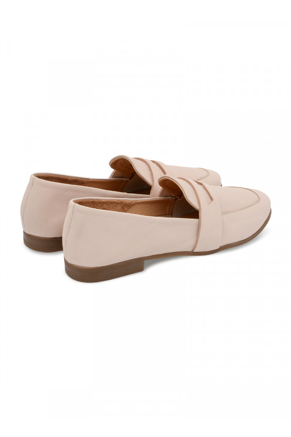 LADIES LEATHER SHOES 