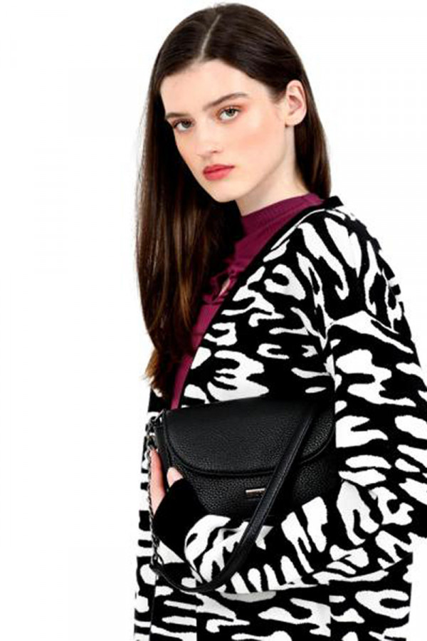 SHOULDER BAG (21x7.5x15) 