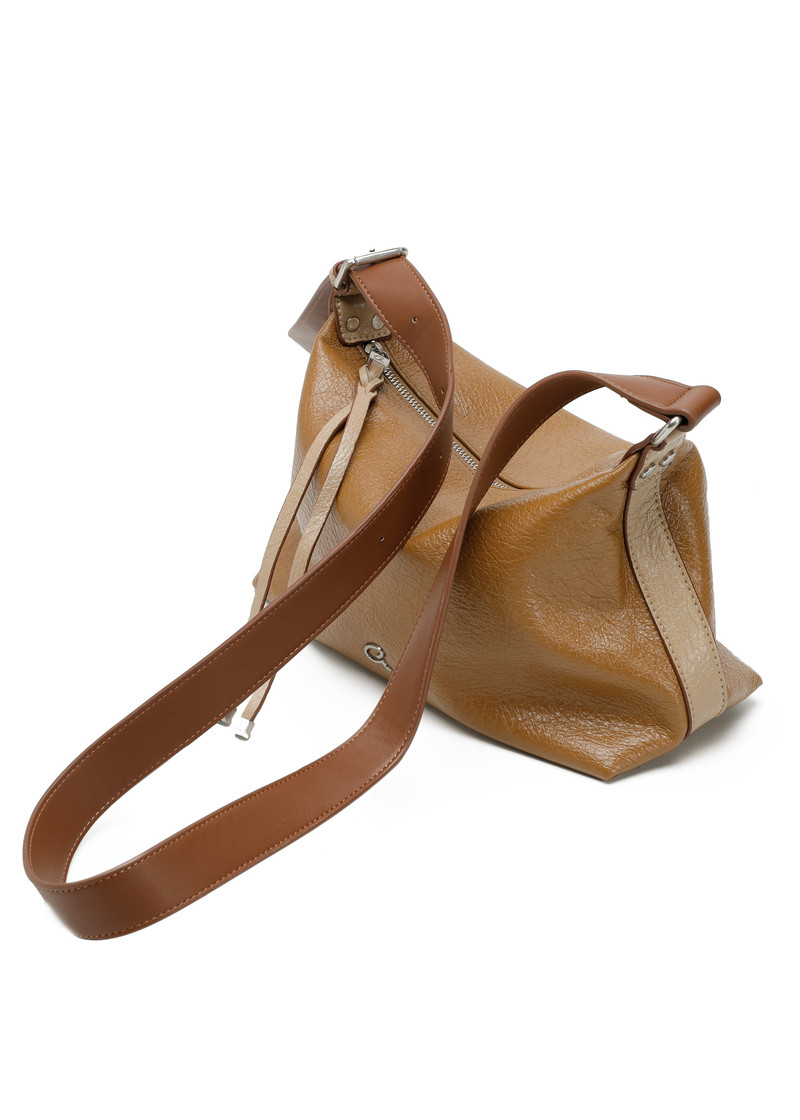 SHOULDER BAG (L32*W12*H18CM,handle drop 60cm) 