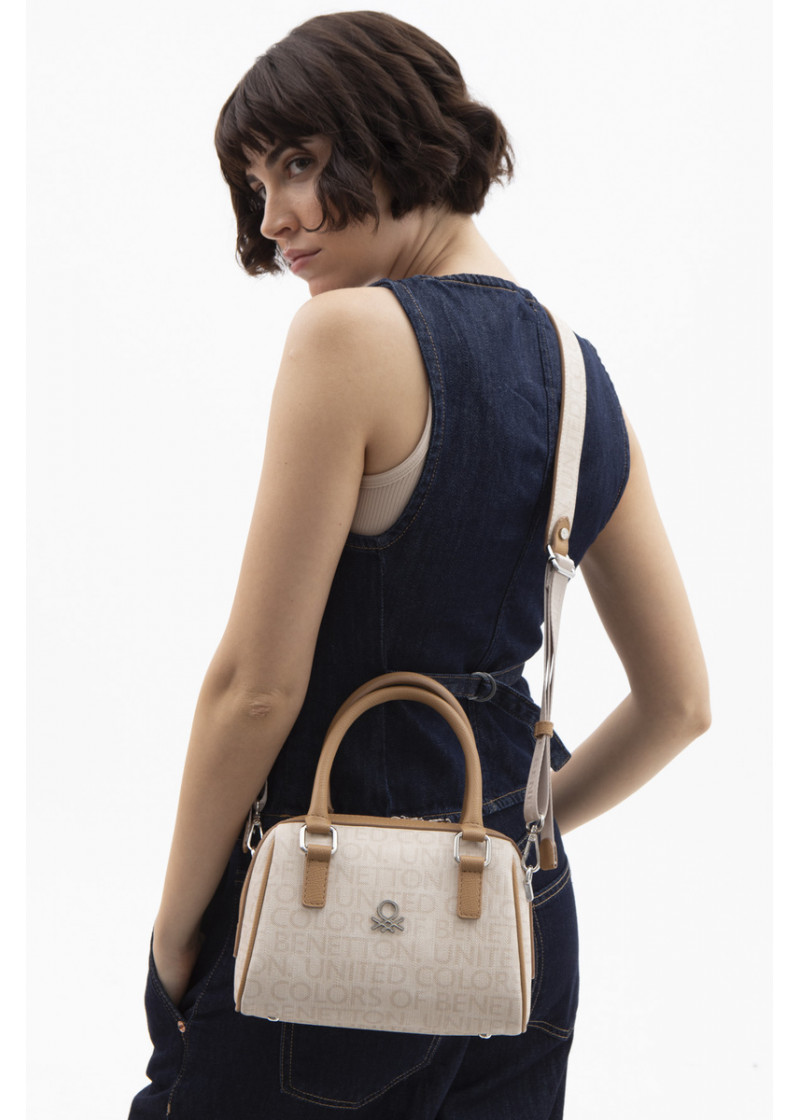 Shoulder Bag (22*16*10) 