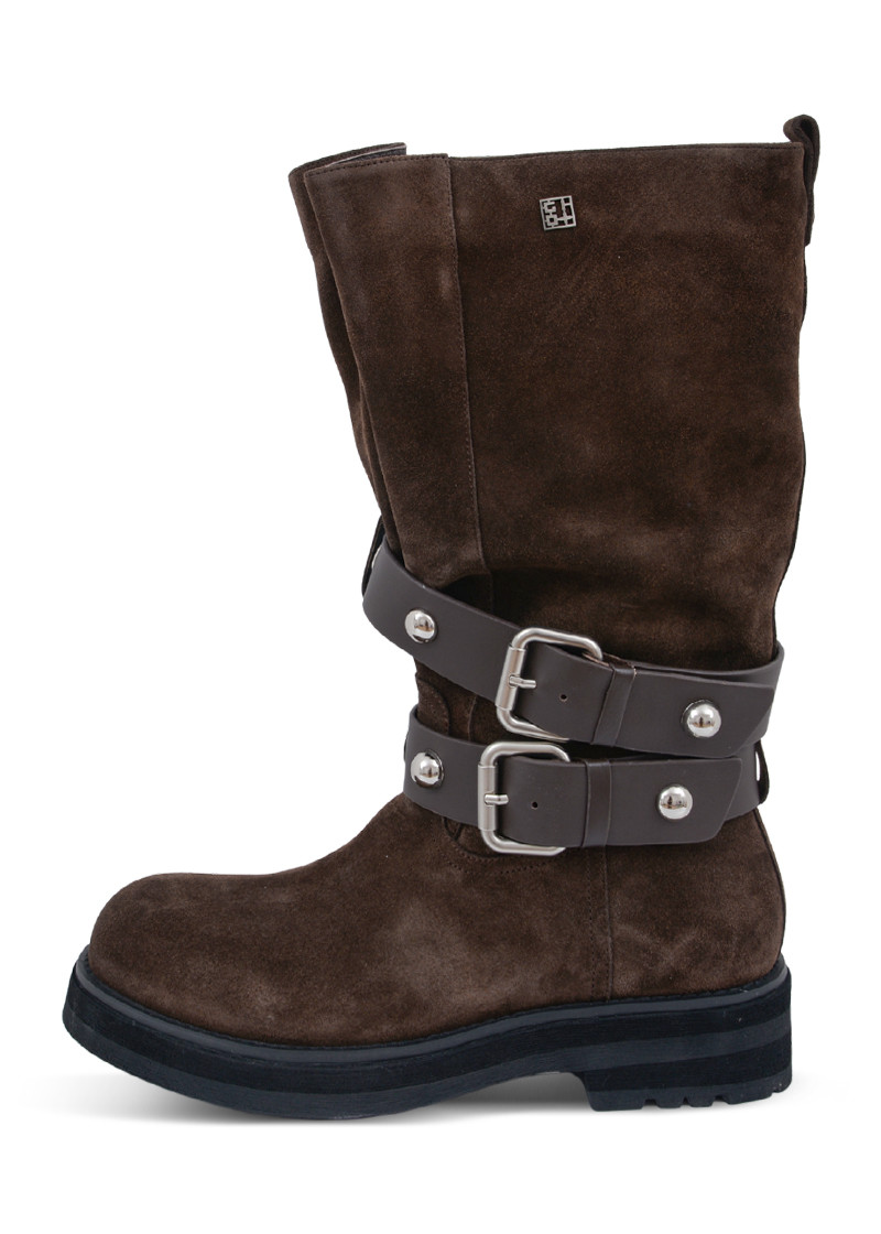 BOOTS 