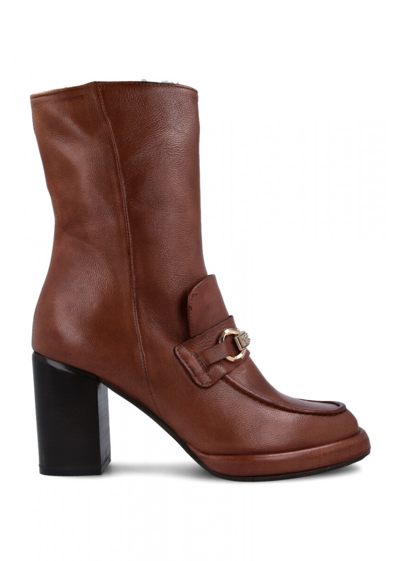 ANKLE BOOT 
