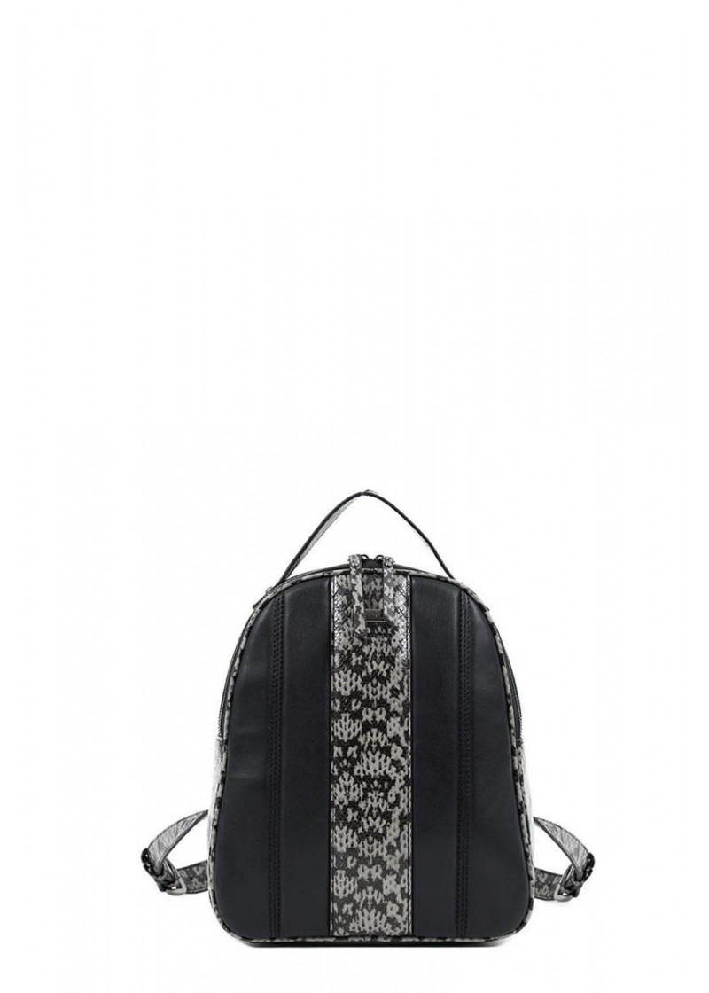 BACKPACK  (24*13*29cm) 